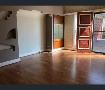 ENJOY THE VILLAGE LIFE! - Photo 1