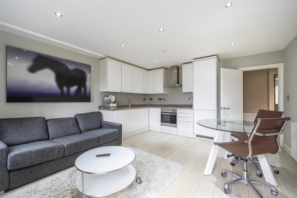 1 bedroom flat to rent - Photo 1