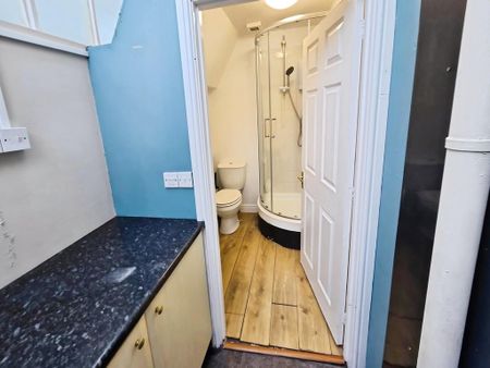 Studio to rent - Photo 5