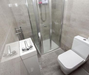 11 bedroom house to rent - Photo 3