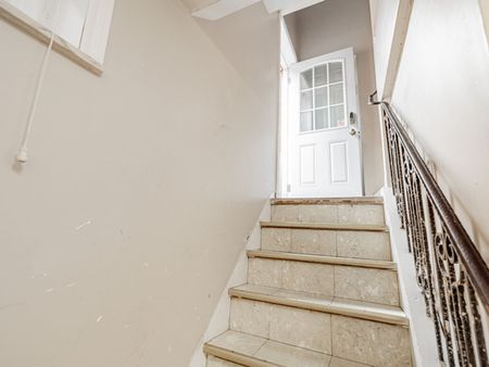 For Lease - 58 Ranee Avenue Unit# 1, Toronto, Ontario - Photo 4