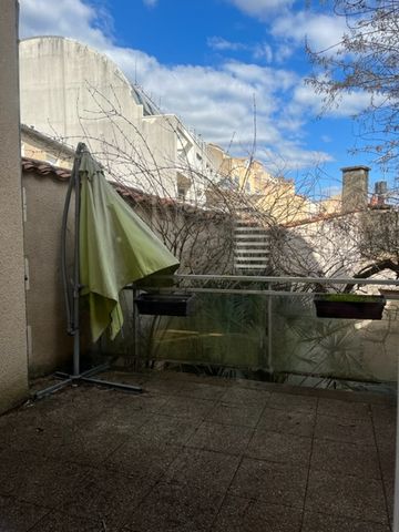 POITIERS Plateau à proximité du Parc de Blossac - T2 Meublé - Photo 2