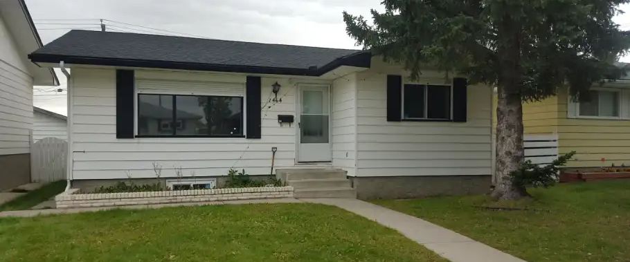 Available basement for rent in Mardale Dr. NE, Very Clean | Calgary - Photo 1