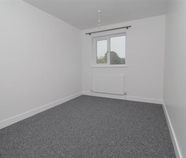 4 bedroom detached house to rent - Photo 6