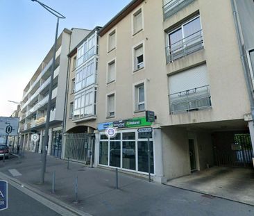 Location Appartement 3 pièces 76m² POITIERS 86000 - Photo 5