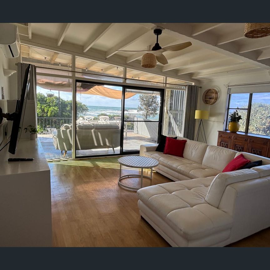 5/39 Sandy Beach Road, Korora, NSW 2450 - Photo 1