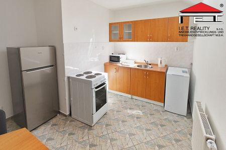 Pronájem bytu 2+1 40 m² - Fotografie 2