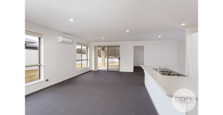 23 Sunvale Crescent, Estella NSW 2650 - Photo 2