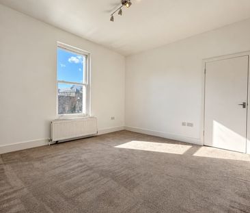 2 Bed Flat, Holloway Road, N19 - Photo 2