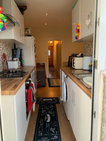 Kimble Road, London - Photo 5