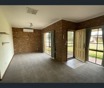 3 Queen St, Cobram, Vic 3644 - Photo 6