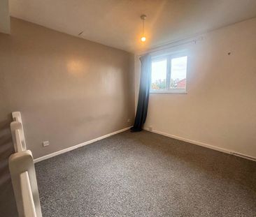 1 bedroom maisonette to let - Photo 4