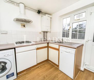 3 bedroom terraced house to rent - Photo 5
