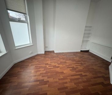 Apartment 1, 32 North Parade, Belfast BT7 2GG - Photo 3