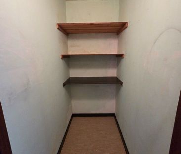 Uitzonderlijk ruim appartement met 4 slaapkamers, bureau en dubbele... - Photo 6