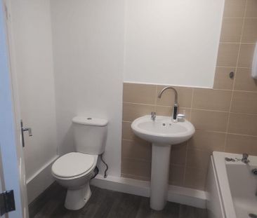 1 bedroom apartment to rent - Photo 2