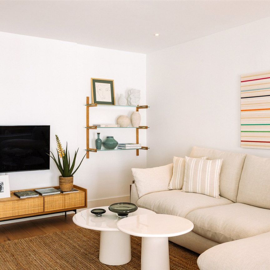 Frederick Close, W2 - Photo 1