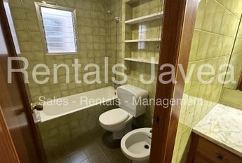 Unfurnished 4 bedroom apartment to rent in Gata de Gorgos