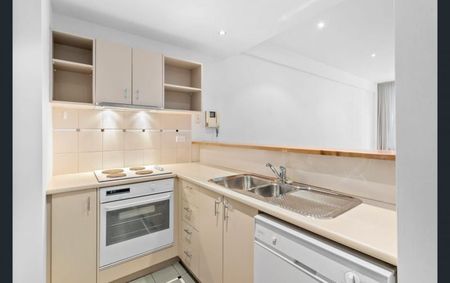 Stylish apartment in the heart of Melbourne - Photo 4