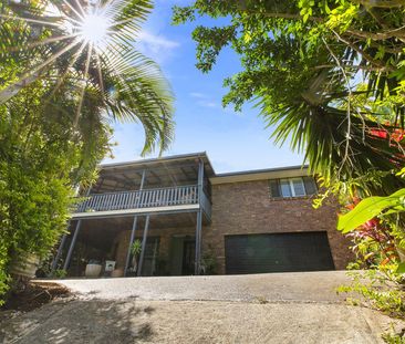 Spacious Home with Golf Course Views in Tranquil Suffolk Park - Photo 5