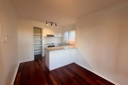 8 Hoskin Street, - Photo 2