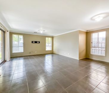 29 ADELONG PARADE, The Ponds NSW 2769 - House For Rent | Domain - Photo 6