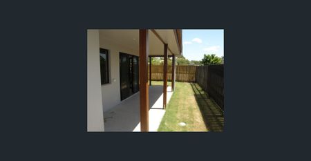 Spacious & Stylish in Proserpine! - Photo 3