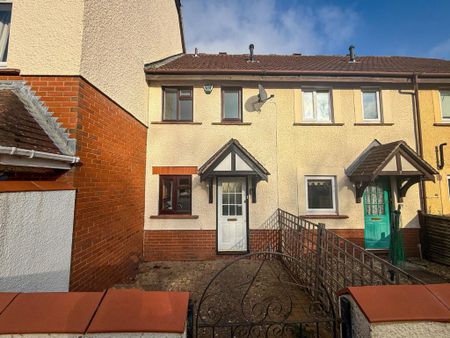 2 bedroom terraced house to rent - Photo 2