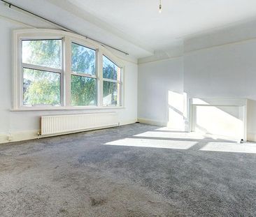 4 bedroom semi-detached house to rent - Photo 3