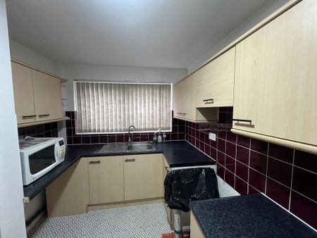 3 bedroom townhouse to rent - Photo 3