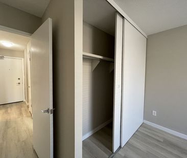 824 13 Avenue SW, Calgary - Photo 3