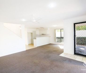 A 3 bedroom stand alone townhouse with double LU garage in sought a... - Photo 5