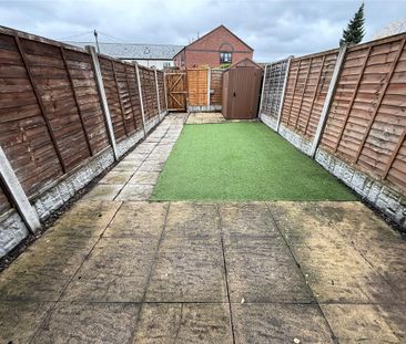 2 bedroom terraced house to rent - Photo 2