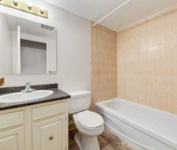 PL Renovated Suite - 1 Bedroom - Photo 5