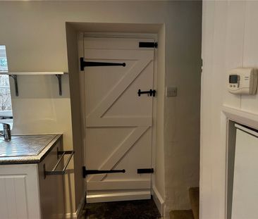 Bowditch Row, South Street, Crewkerne, Somerset, TA18 - Photo 5