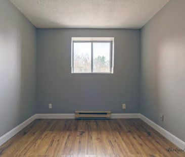 1693 Paris Street — 2 Bedroom - Photo 2