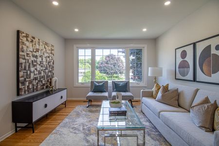 For Lease - 978 Wildwood Drive, Newmarket, Ontario - Photo 3