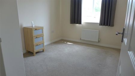 3 bedroom end of terrace house to rent - Photo 5