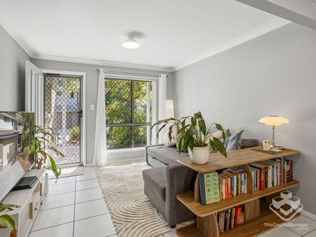 Super Location - Close to Bracken Ridge TAFE, Bus Stop and Schools - Photo 2