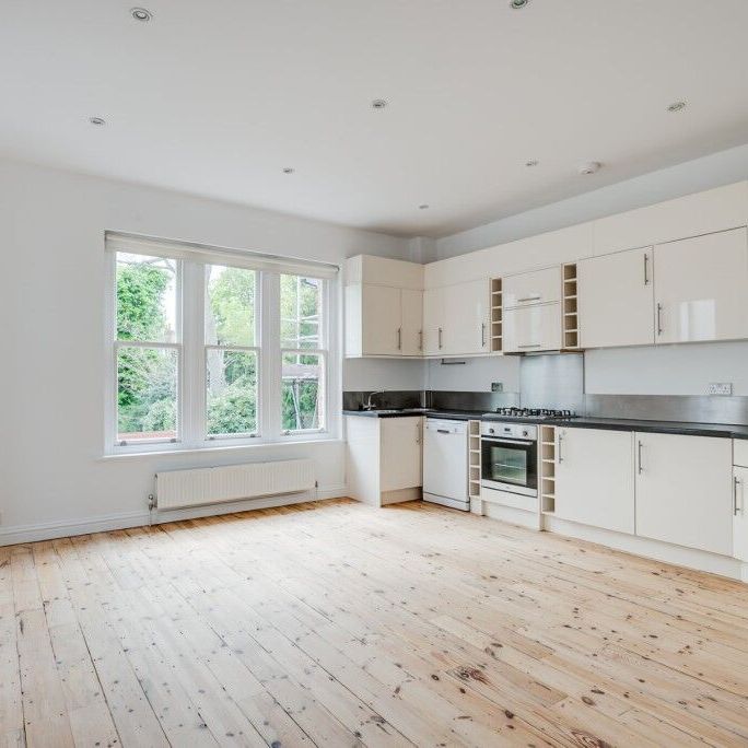 3 Bedroom Flat To Let - Photo 1