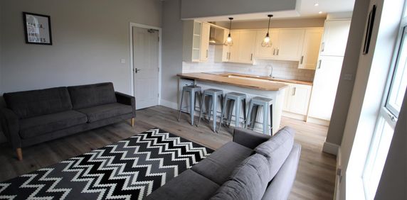 6 bedroom apartment to rent - Photo 2