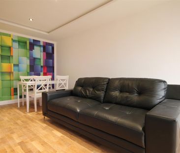 Falconars House, City Centre - Photo 2