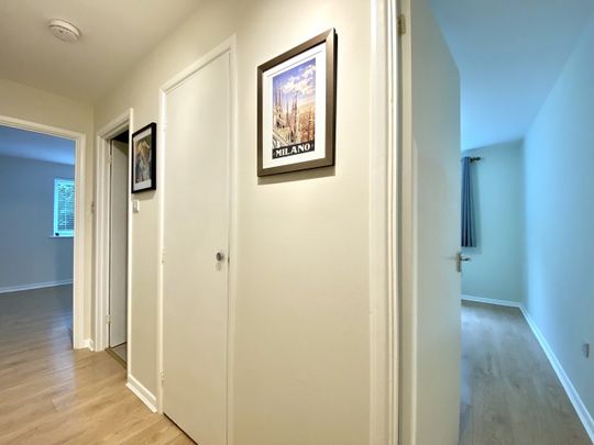 1 Bed Flat, Blackdown Close, N2 - Photo 1