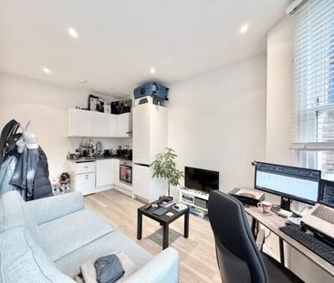1 Bedroom Apartment To Let - Photo 2