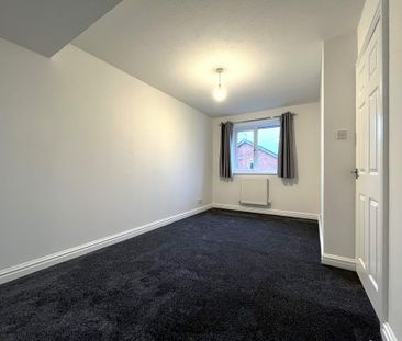 4 bedroom detached house to rent - Photo 6