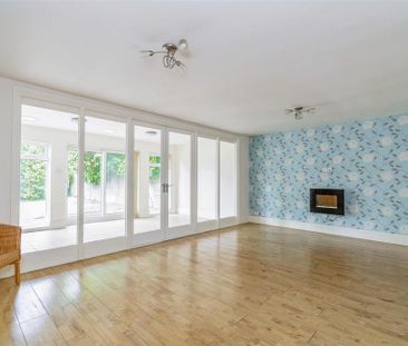 4 bedroom terraced house to rent - Photo 6