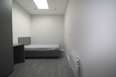 Market Street West Flat, PRESTON, Lancashire PR1 2HB - Photo 2