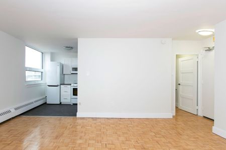 For Lease - 485 Huron Street Unit# 305, Toronto, Ontario - Photo 3
