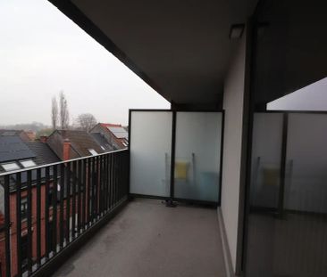 Studio op de dakverdieping met lift, terras en kelderberging. - Foto 5