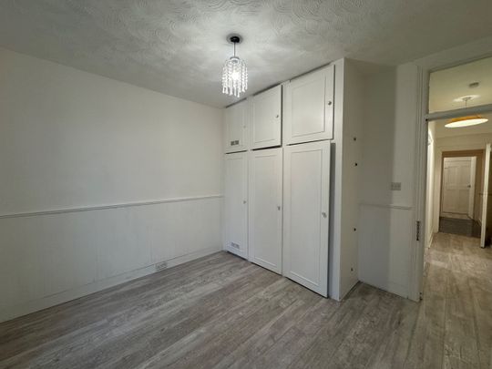 2 Bed Flat, Brettenham Road, E17 - Photo 1